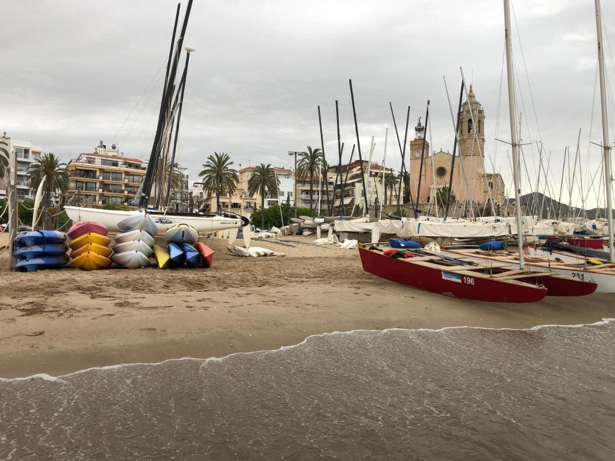 Fragata Beach Seaview Sitges Exterior photo