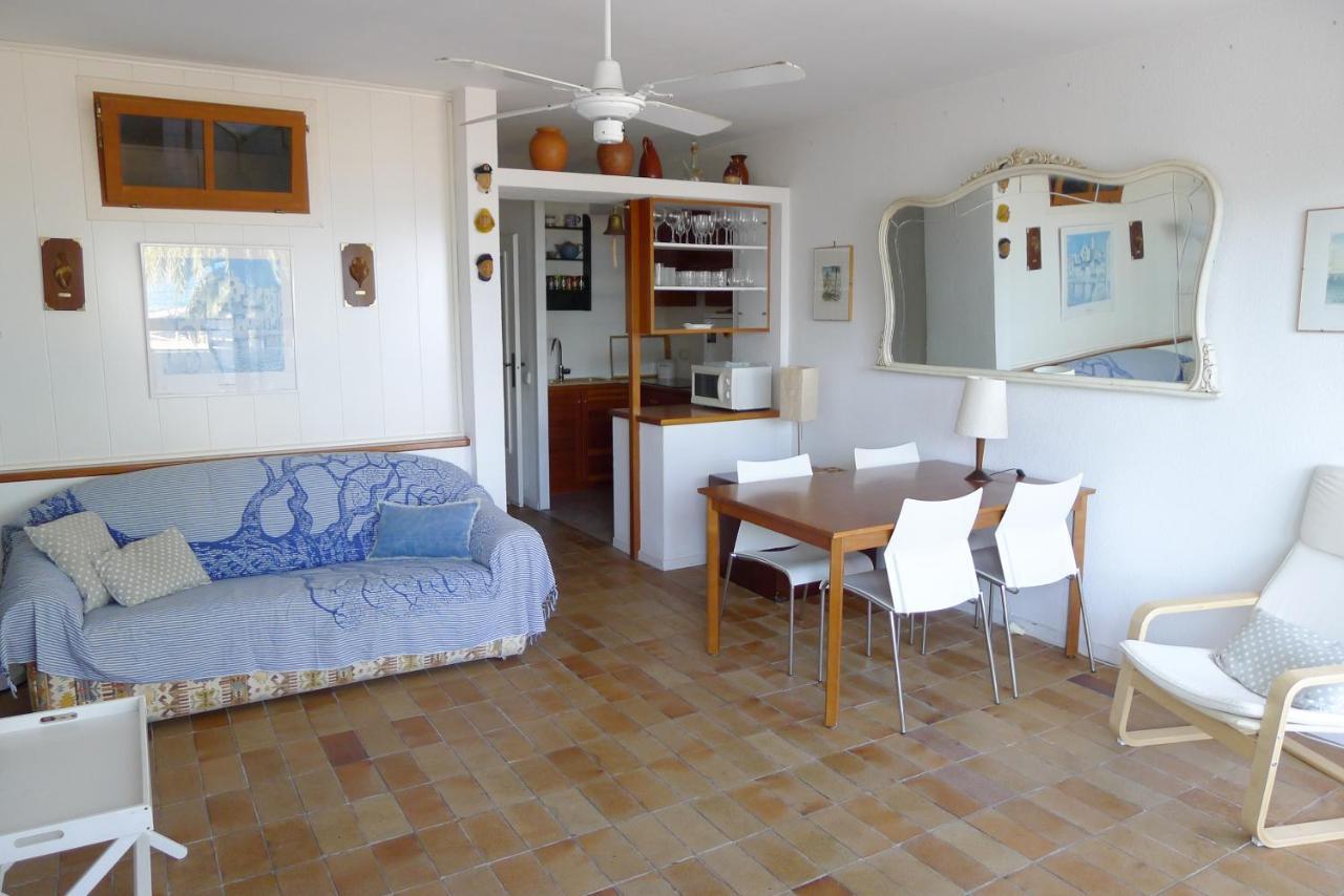 Fragata Beach Seaview Sitges Exterior photo