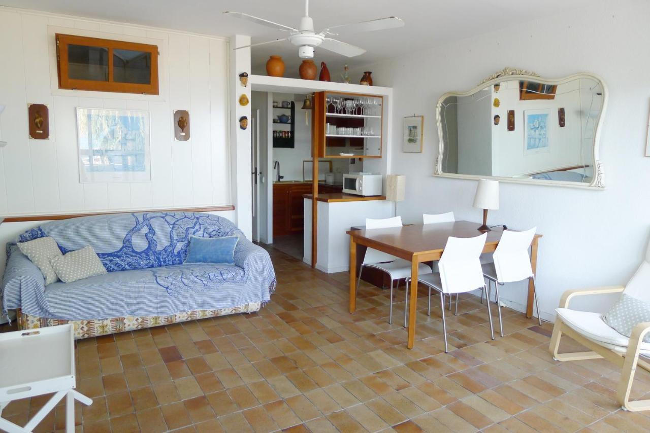 Fragata Beach Seaview Sitges Exterior photo