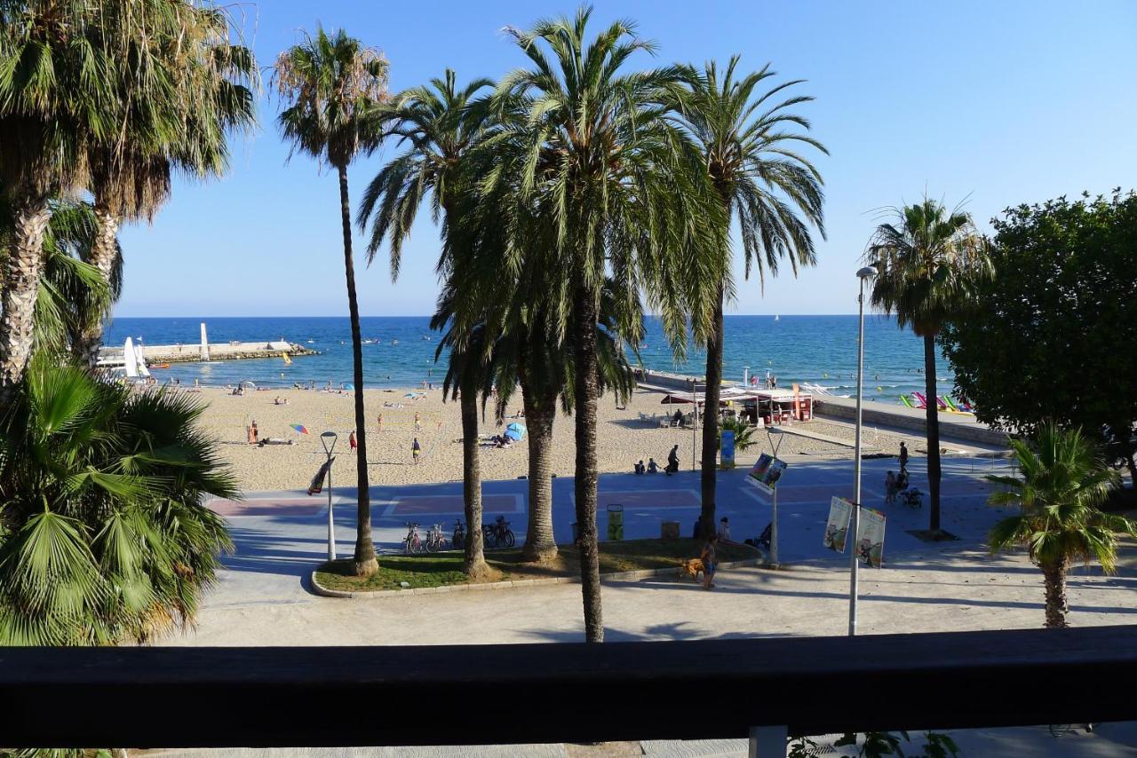 Fragata Beach Seaview Sitges Exterior photo